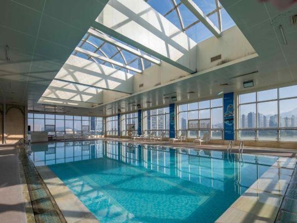 New Century Grand Hotel Ninghai Jinhai Exterior photo